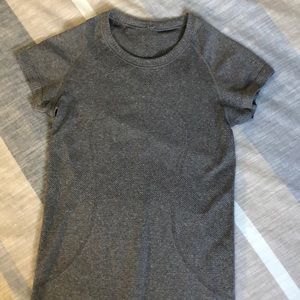 Lululemon Swiftly Tech Short Sleeve